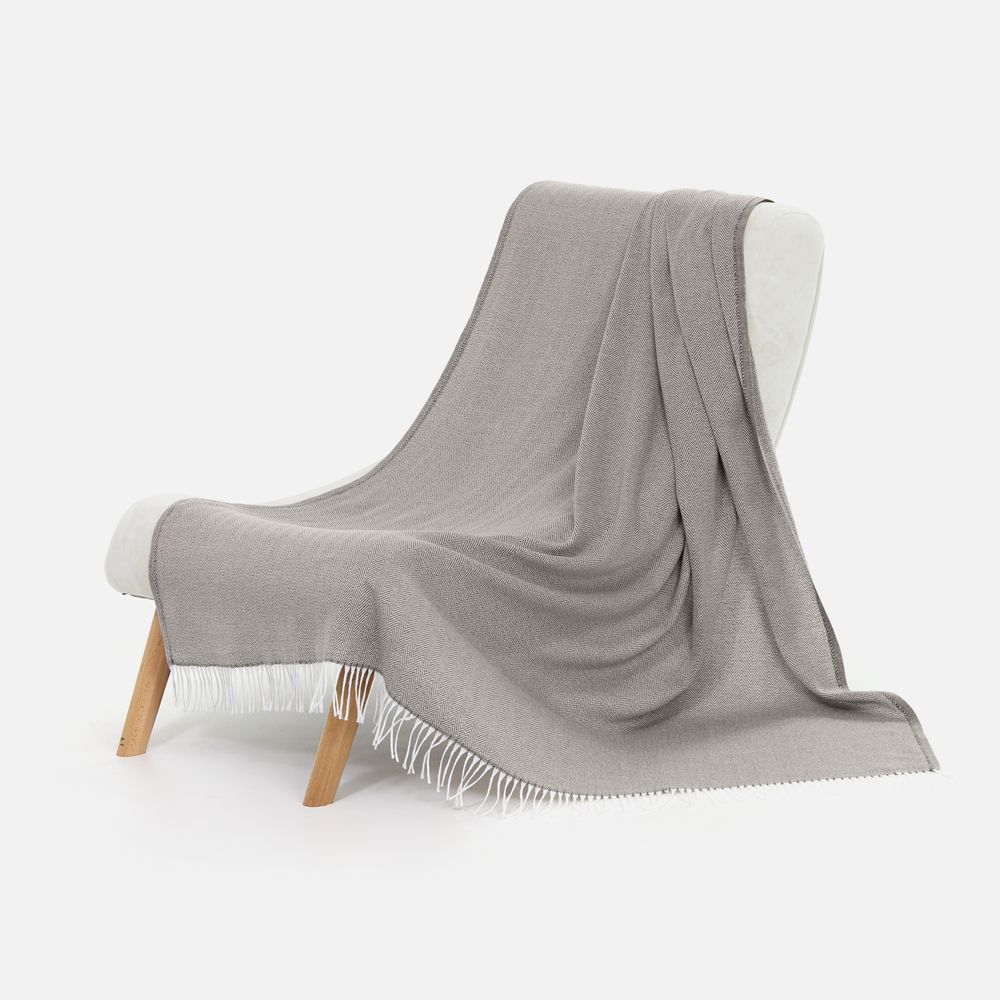 Плед «Гирвас», темно-бежевый Плед «Гирвас», темно-бежевый