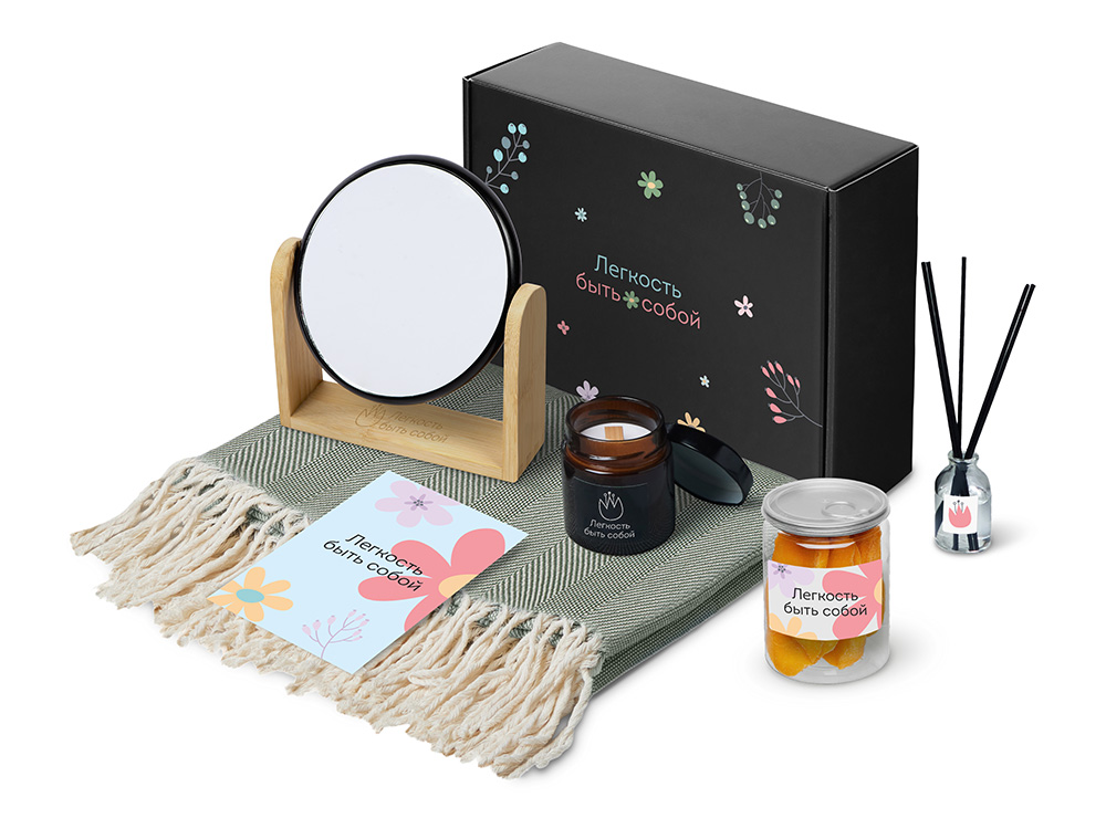Подарочный набор Re:f. Shelter с пледом, зеркалом, свечой и диффузором Подарочный набор Re:f. Shelter с пледом, зеркалом, свечой и диффузором