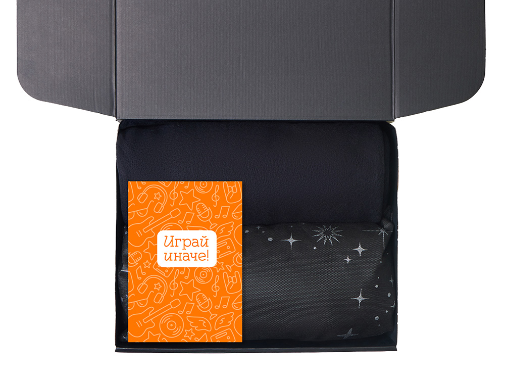 Подарочный набор с пледом, свечой и диффузором, черный Подарочный набор с пледом, свечой и диффузором, черный