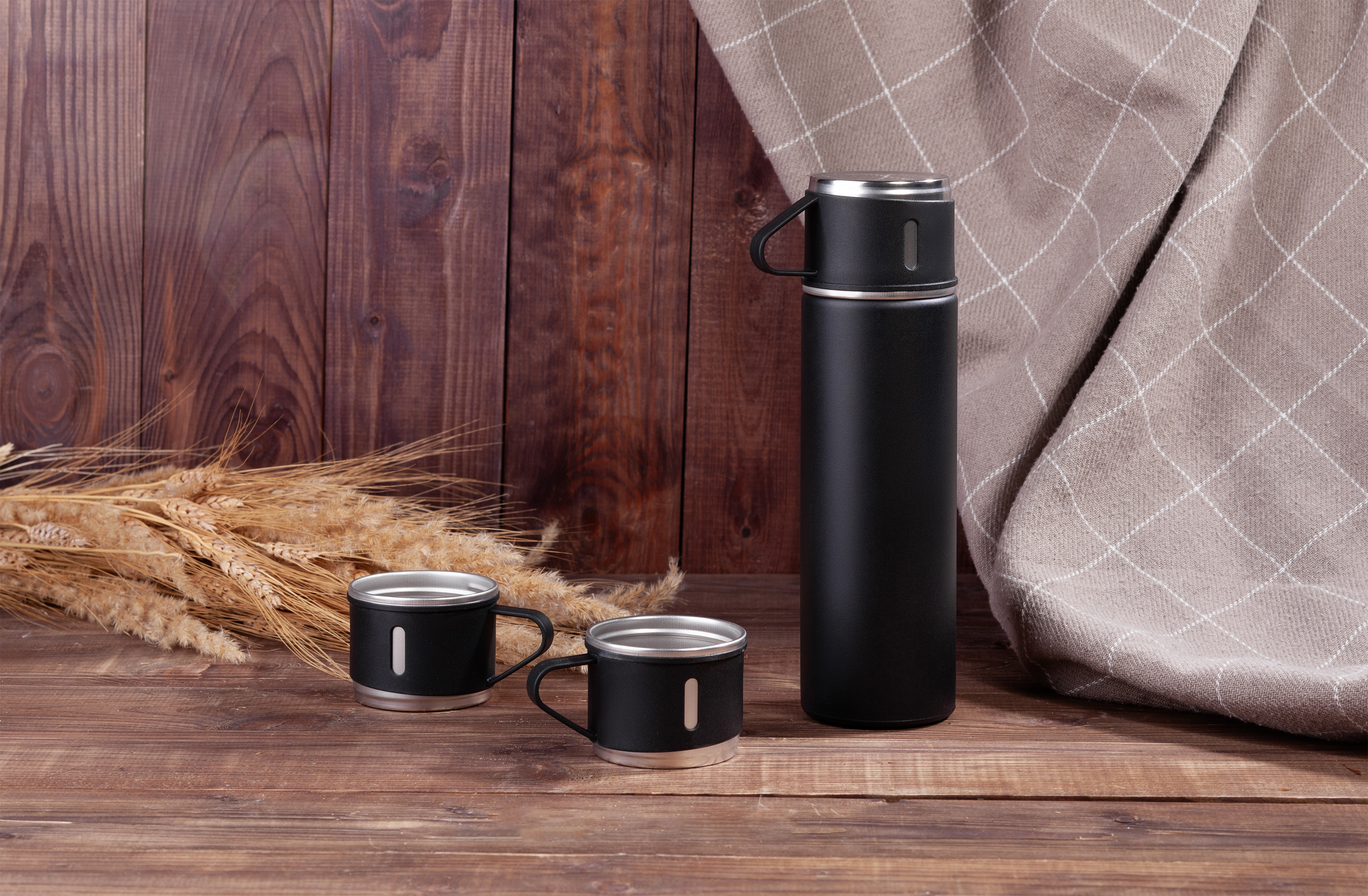 Набор подарочный "Алтай": термос, 3 кружки, покрытие пудра Набор подарочный "Алтай": термос, 3 кружки, покрытие пудра