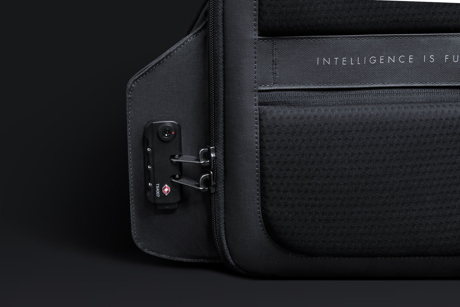 Рюкзак KORIN HiPack 43х33х16 см, черный