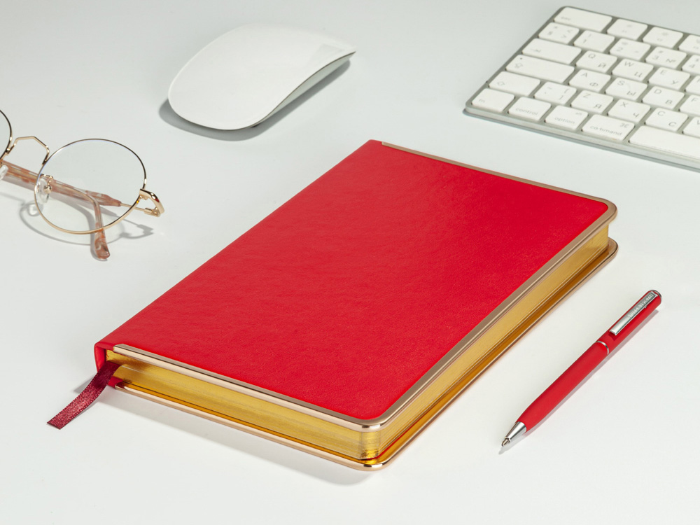 Ежедневник А5 недатированный Chelsea, красный (золотистый кант и срез) (Р)