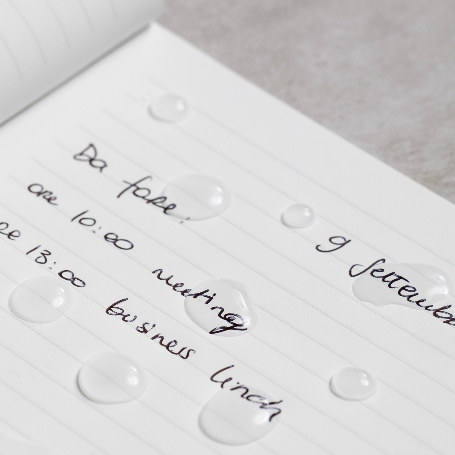 Блокнот линованный Pininfarina Banksy Улетающая девочка из каменной бумаги, А5