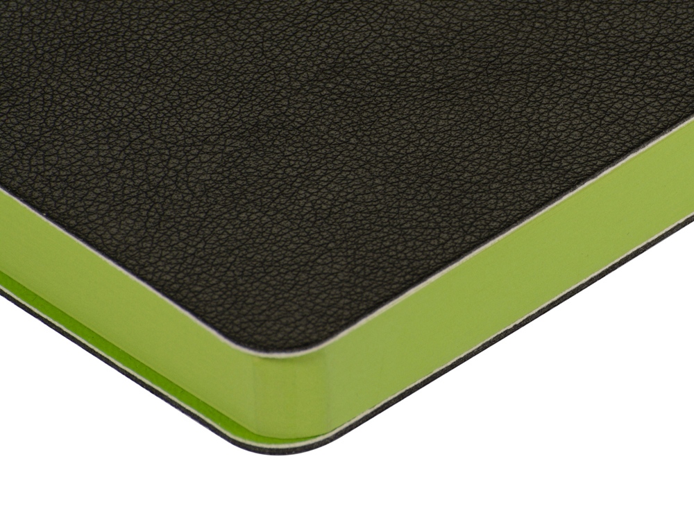 Ежедневник А5 датированный Boston 2026, черный с салатовым обрезом