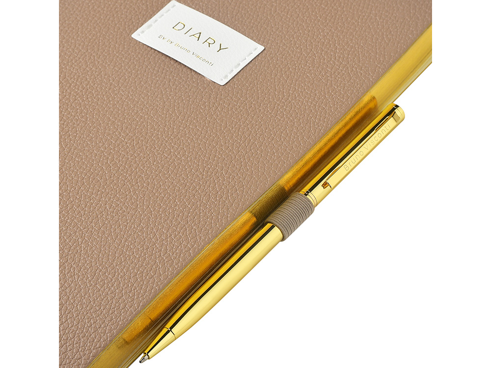 Ежедневник недатированный А5 Total beige с нашивкой, бежевый Ежедневник недатированный А5 Total beige с нашивкой, бежевый