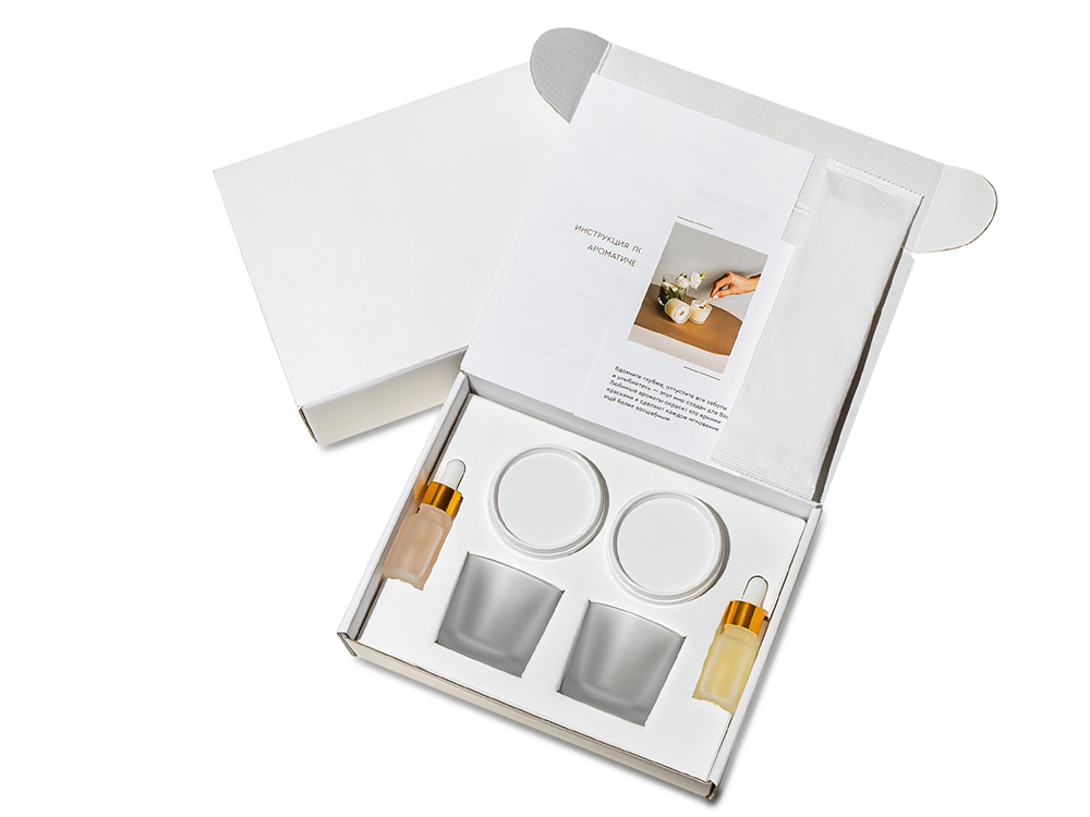 Набор для создания 2-х ароматических свечей: имбирный пряник, рождественская елка (без лого LM)