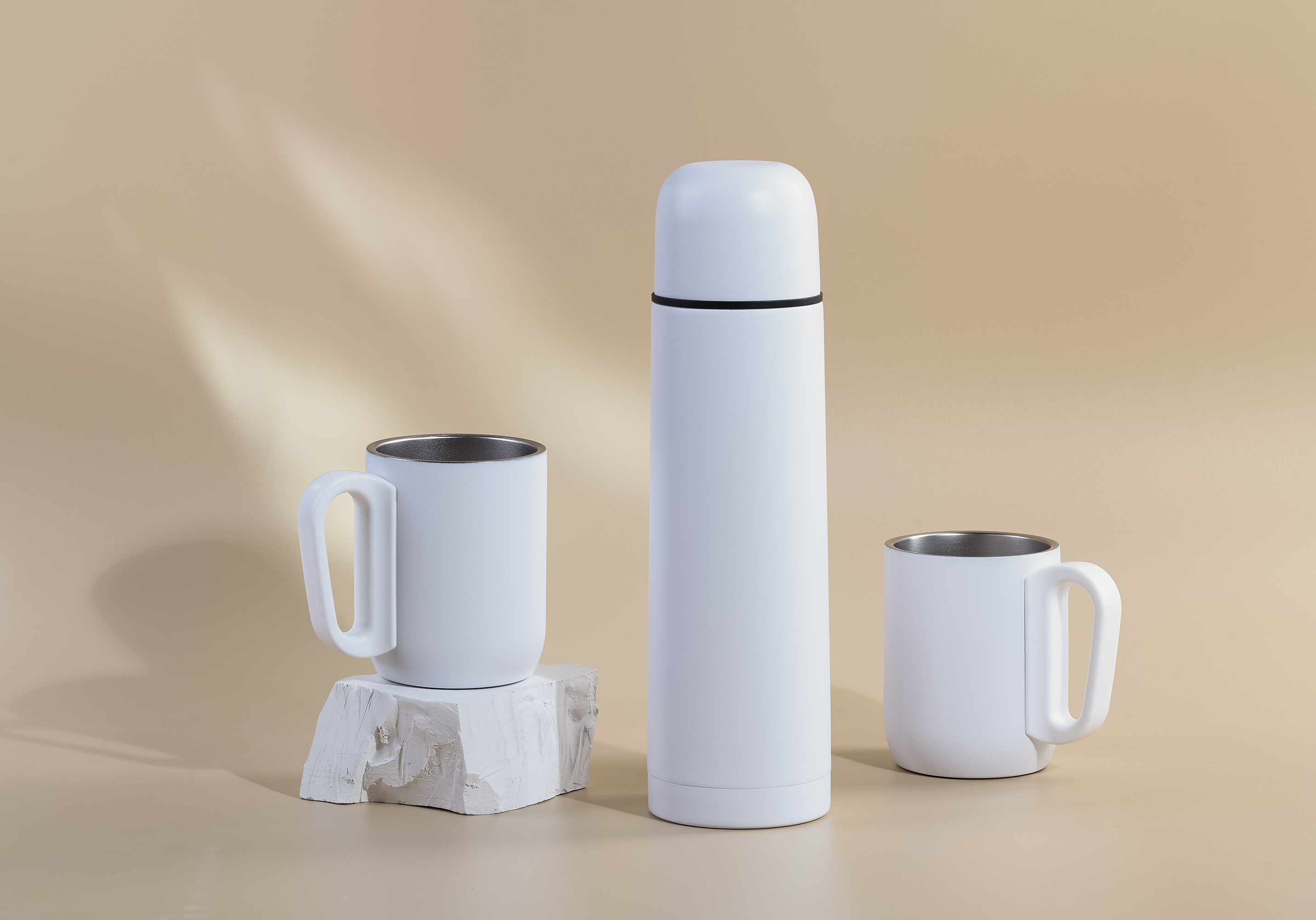 Набор "Гейзер" (термос, 2 кружки), покрытие пудра
