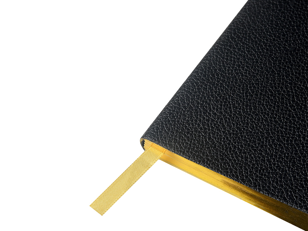 Еженедельник недатированный А6 Black с нашивкой, черный Еженедельник недатированный А6 Black с нашивкой, черный