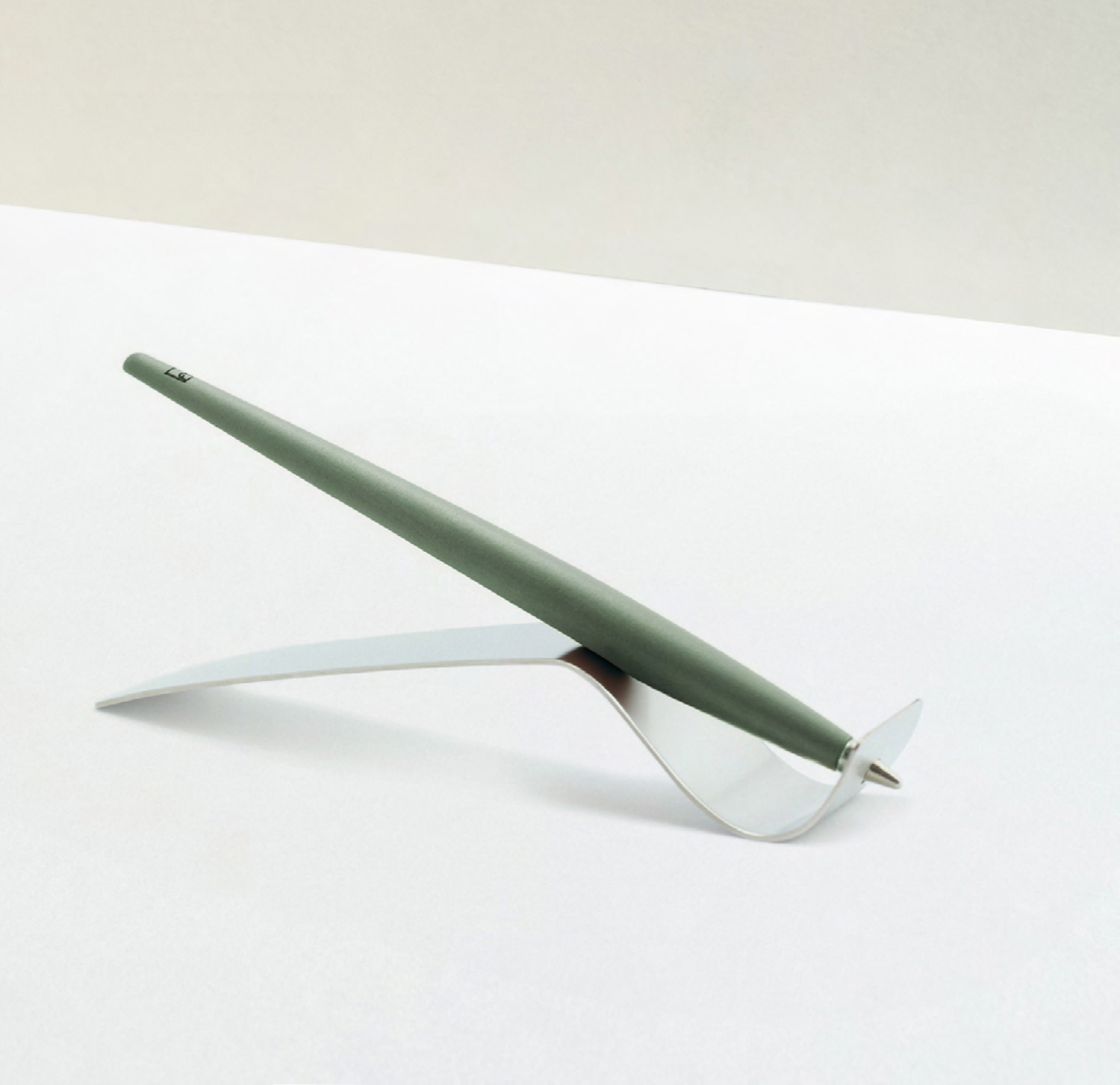 Вечная ручка Pininfarina Piuma A MODERN CLASSIC SAGE GREEN