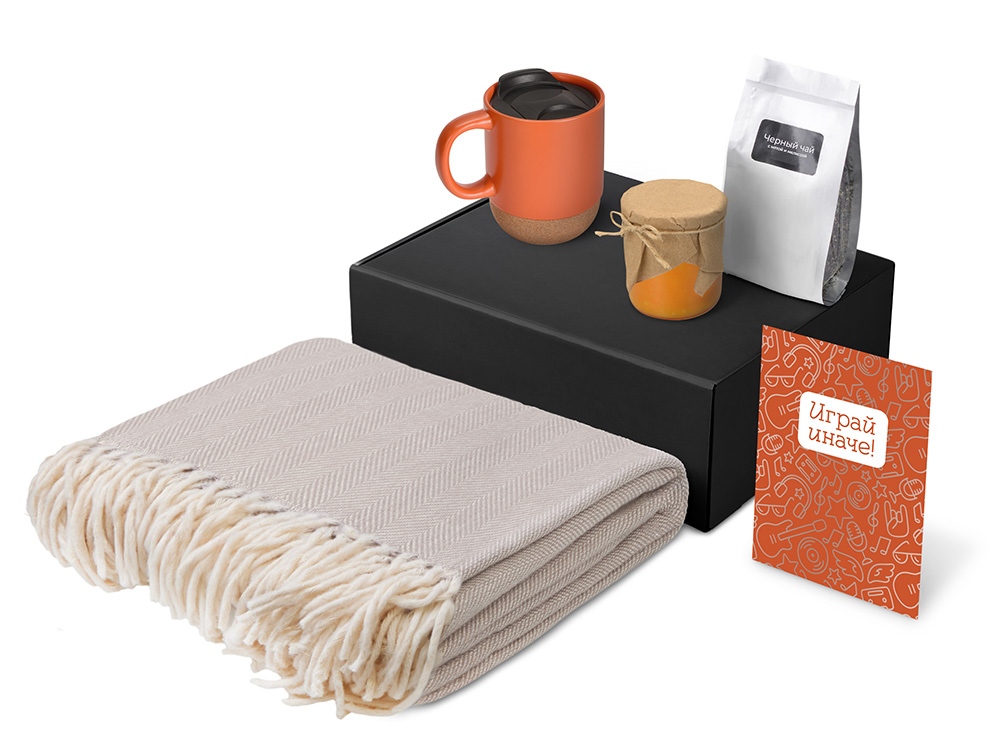 Подарочный набор Re:y. Nest с пледом, кружкой и вареньем Подарочный набор Re:y. Nest с пледом, кружкой и вареньем