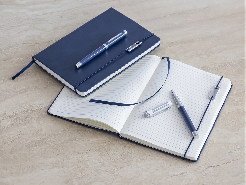 Набор Legato Elegance из блокнота формата А5 в твердой обложке и ручки-роллера, белый/белый