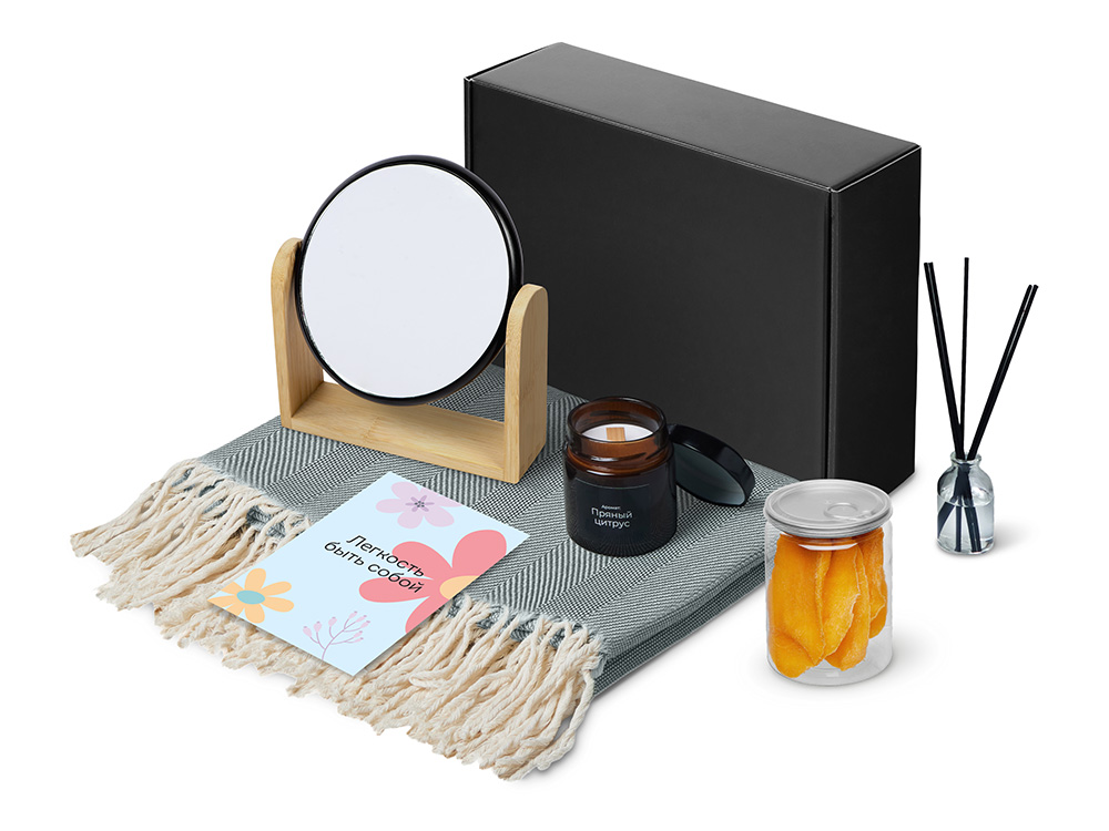 Подарочный набор Re:f. Shelter с пледом, зеркалом, свечой и диффузором Подарочный набор Re:f. Shelter с пледом, зеркалом, свечой и диффузором