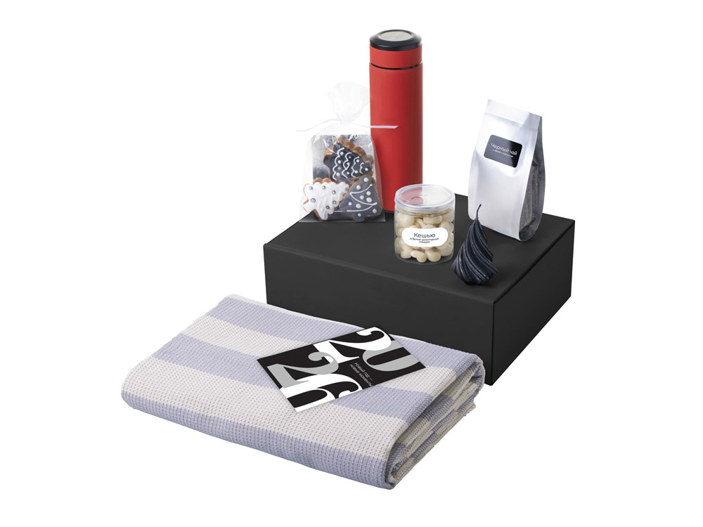 Подарочный набор c пледом, термосом, свечой и миндалем, красный