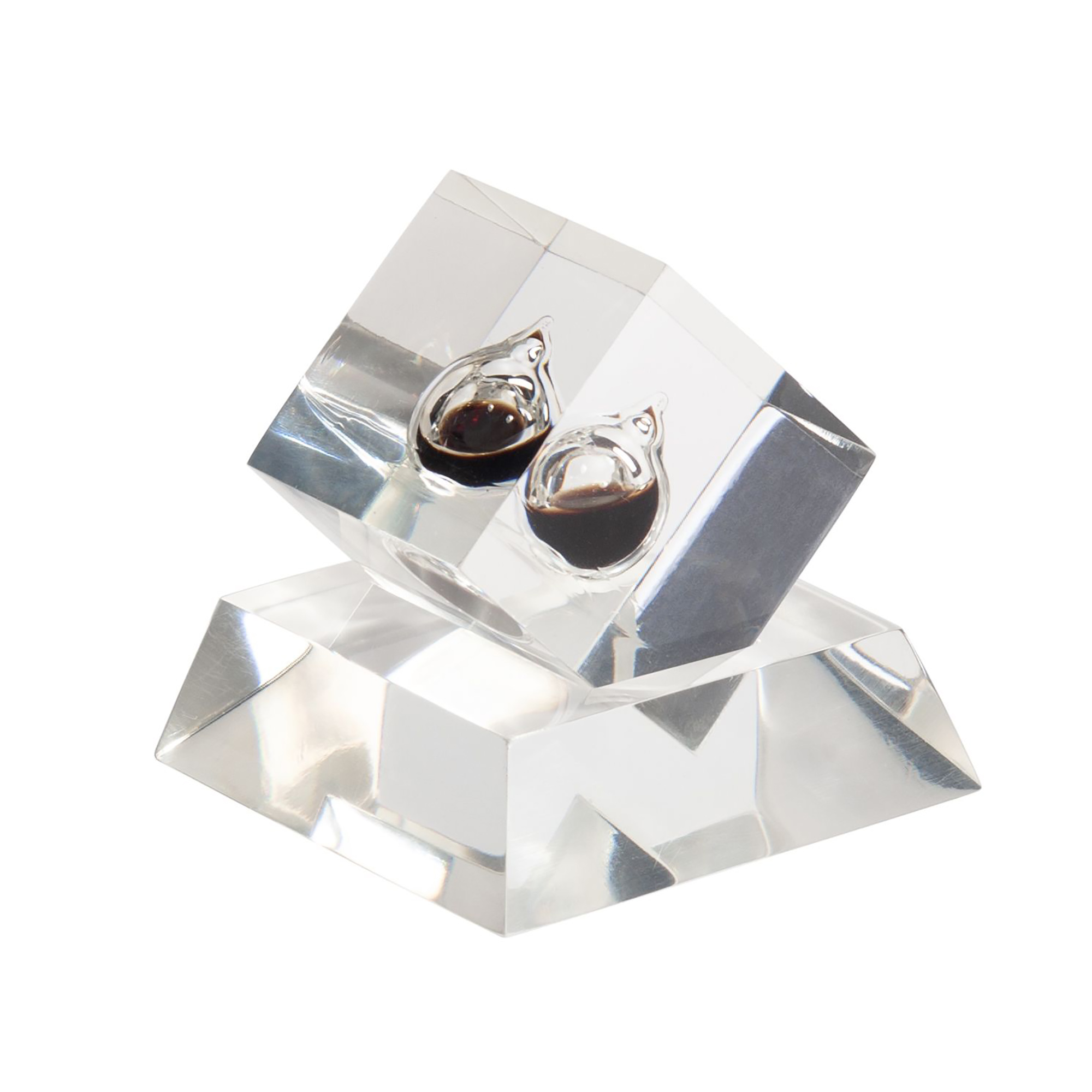 Пресс-папье с каплей нефти на подставке Пресс-папье с каплей нефти на подставке