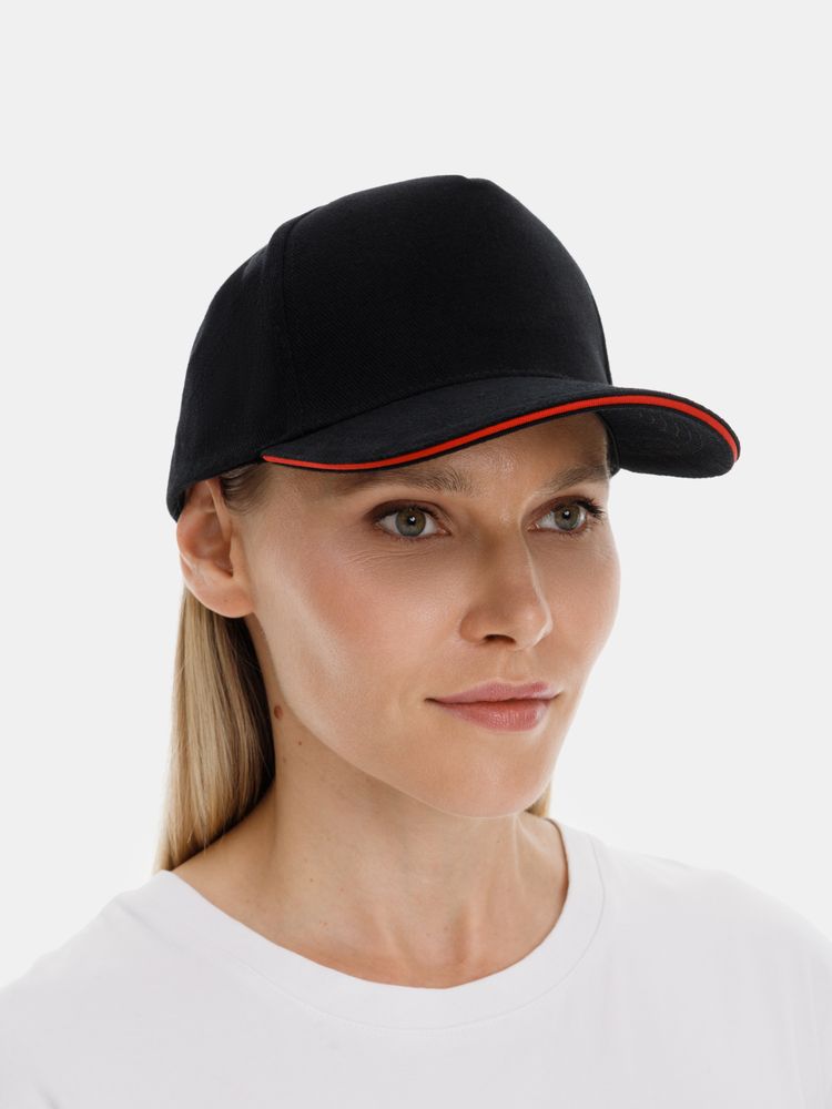 Бейсболка Classic 2.0, черная с красным кантом
