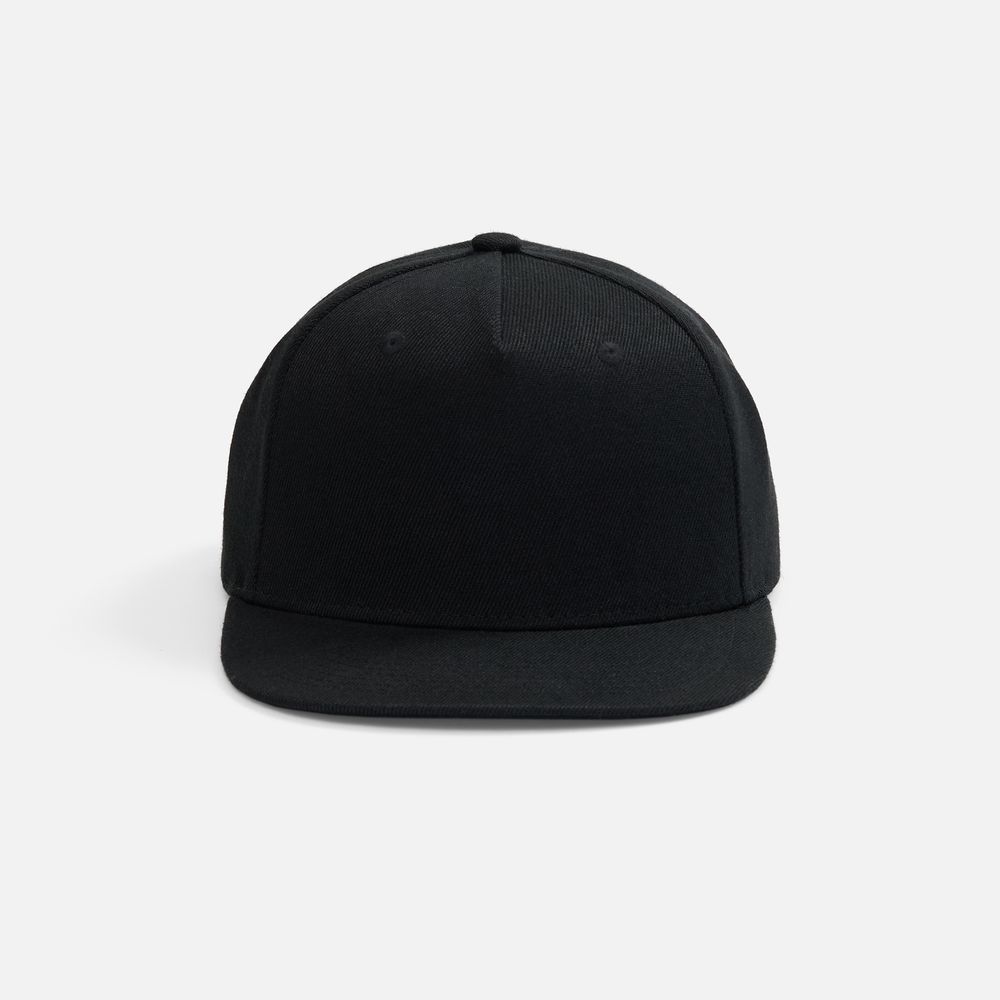 Бейсболка Epicore с прямым козырьком, черная Бейсболка Epicore с прямым козырьком, черная