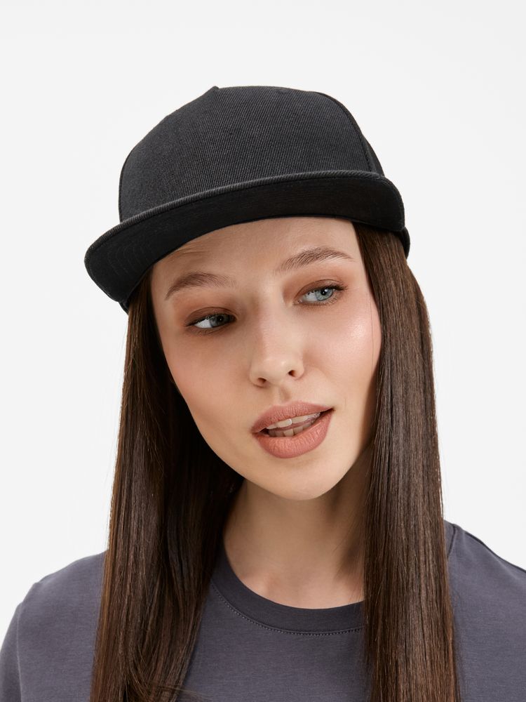 Бейсболка Epicore с прямым козырьком, черная Бейсболка Epicore с прямым козырьком, черная