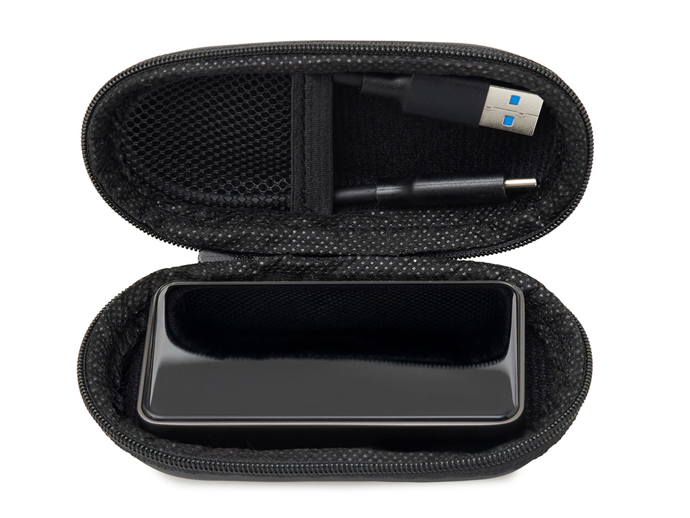Внешний SSD диск с подсветкой гравировки Слэш, 256 ГБ Внешний SSD диск с подсветкой гравировки Слэш, 256 ГБ