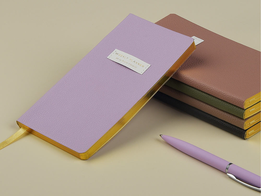 Еженедельник недатированный А6 Total beige с нашивкой, бежевый Еженедельник недатированный А6 Total beige с нашивкой, бежевый