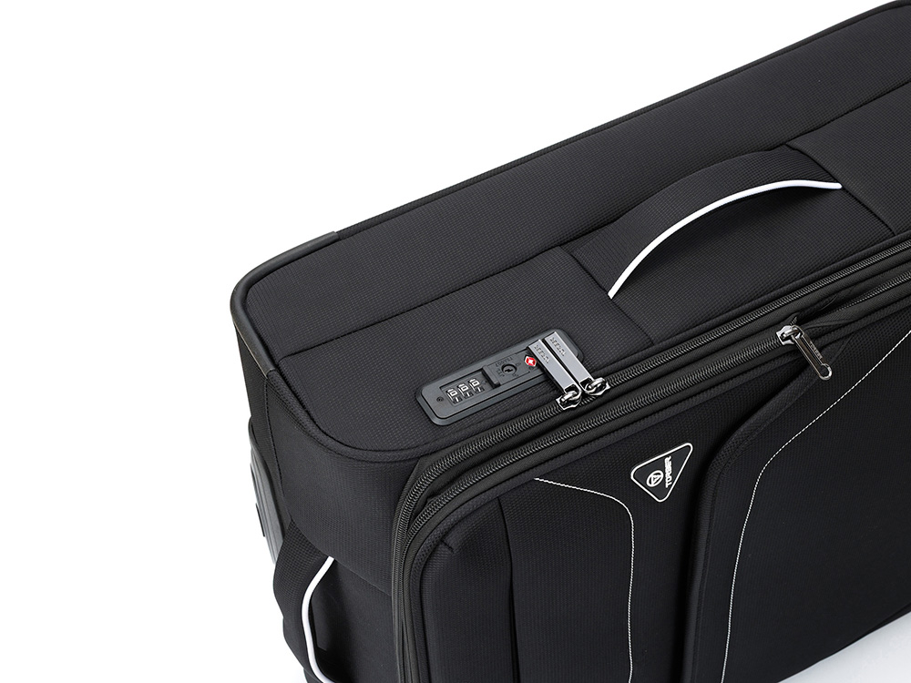 Чемодан TORBER НЕРО, чёрный, переработанный ПЭТ, 44 х 25 х 67 см, 63 л