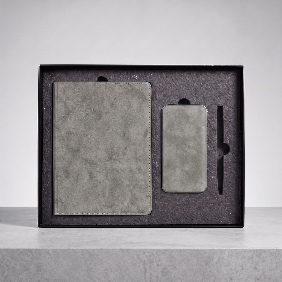 Набор подарочный  EMBER: ежедневник и power bank в коробке  с ложементом