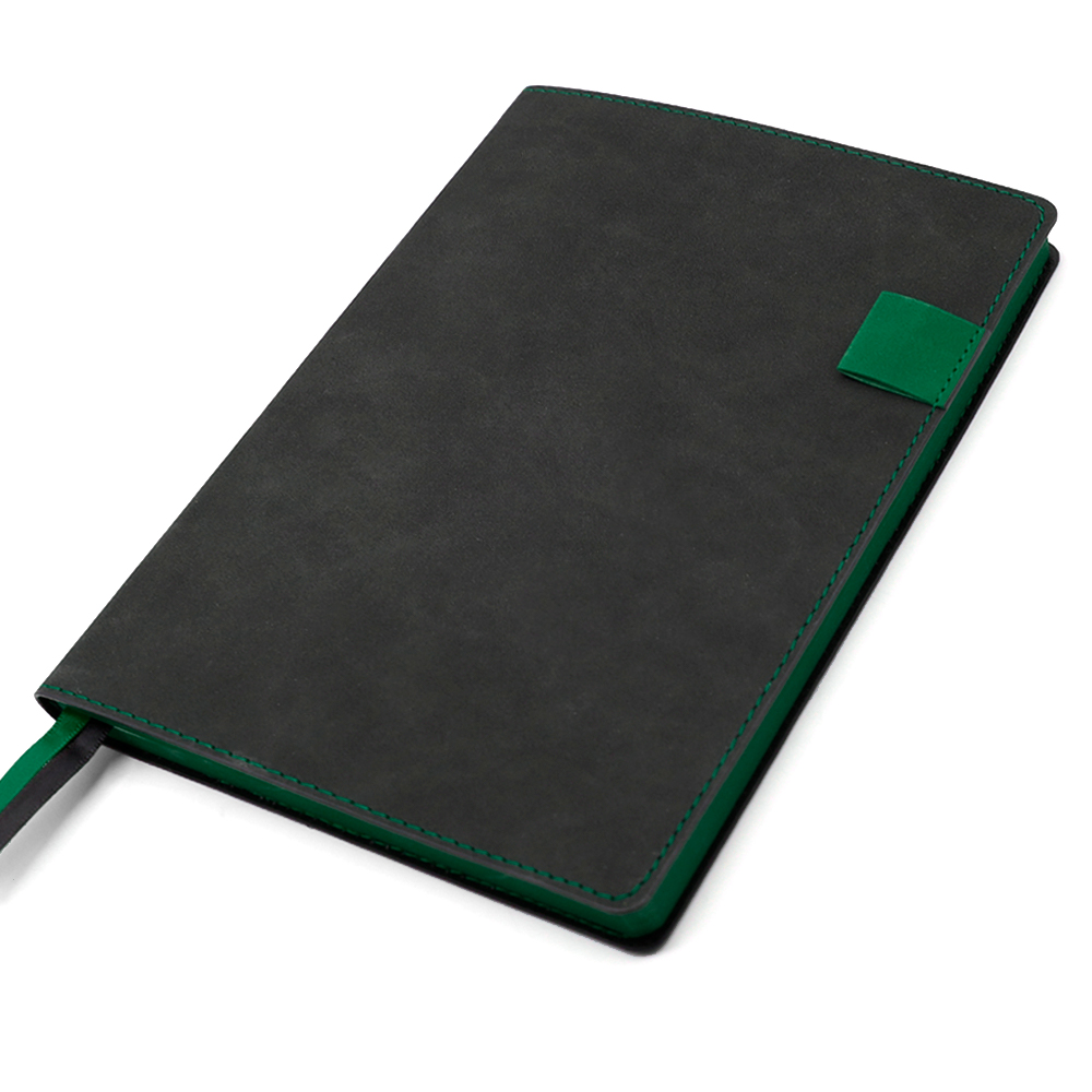 Ежедневник A5 недатированный Efemero в мягком переплёте, черный/тёмно-зеленый Ежедневник A5 недатированный Efemero в мягком переплёте, черный/тёмно-зеленый