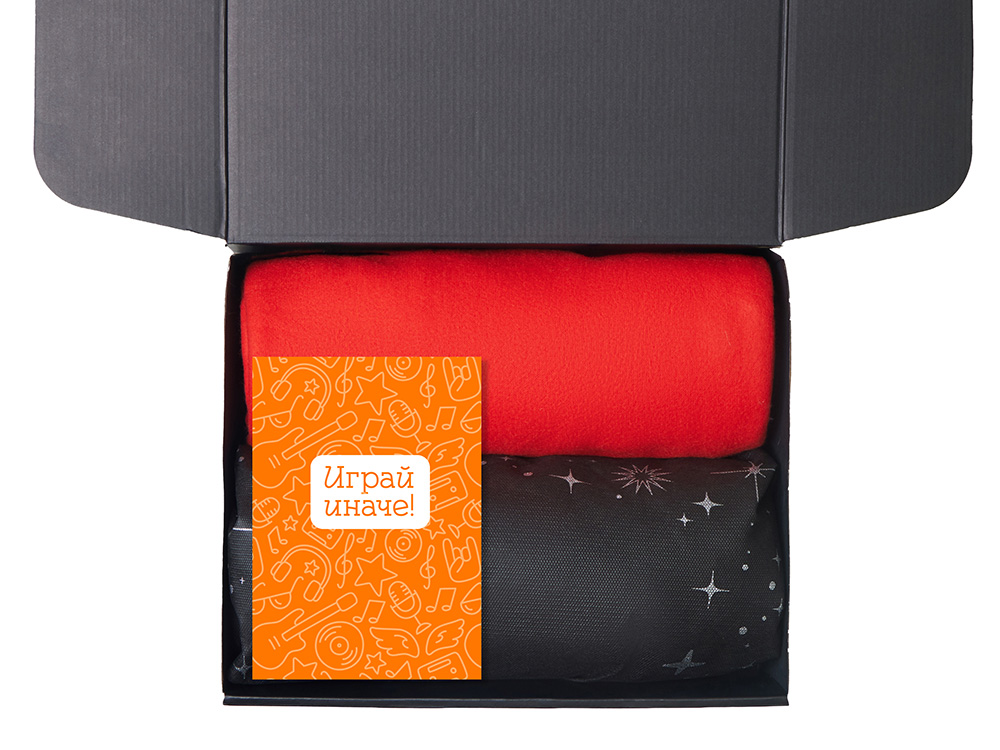 Подарочный набор с пледом, свечой и диффузором, красный